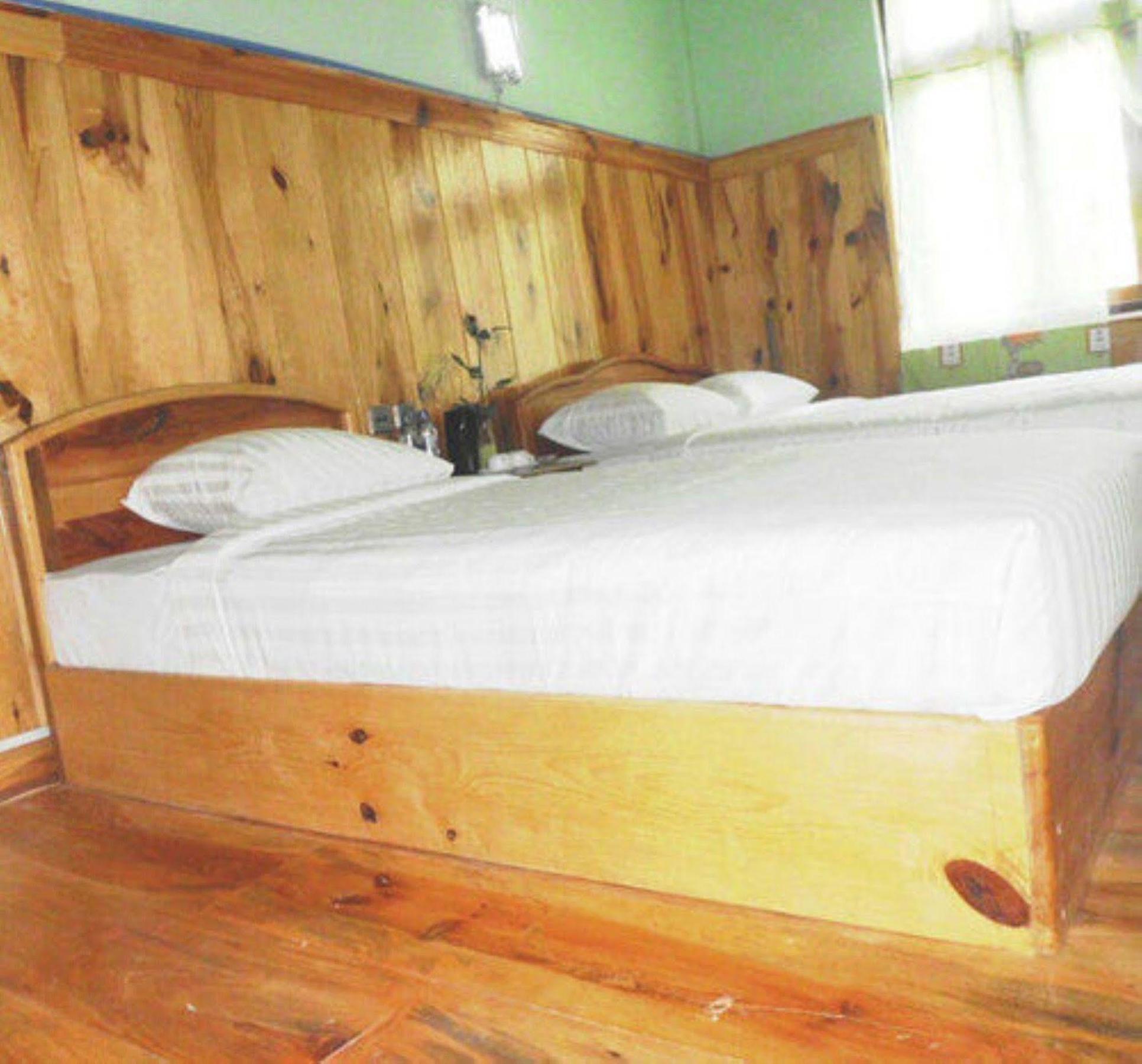 Railroad Hotel Kalaw Esterno foto