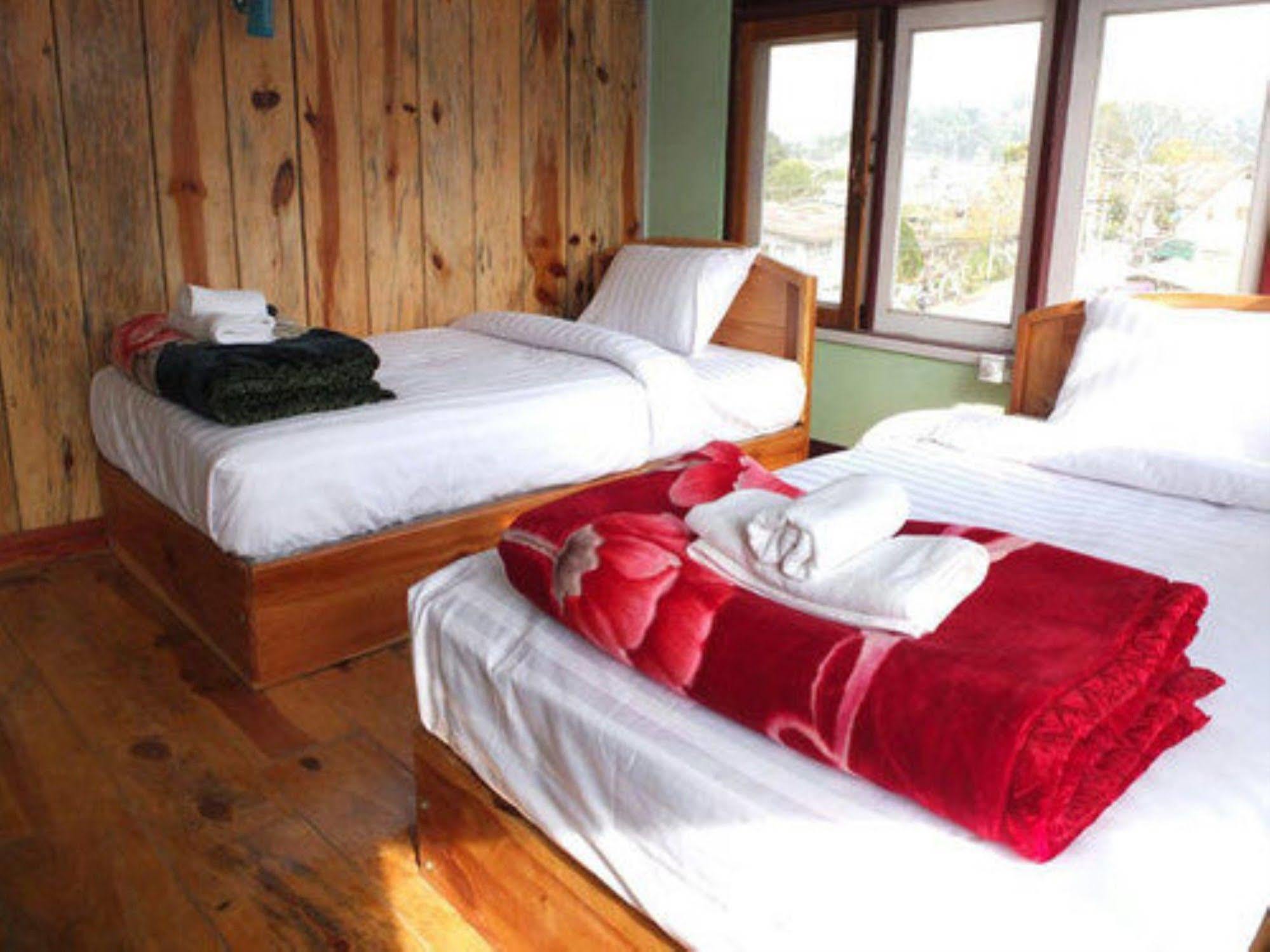 Railroad Hotel Kalaw Esterno foto