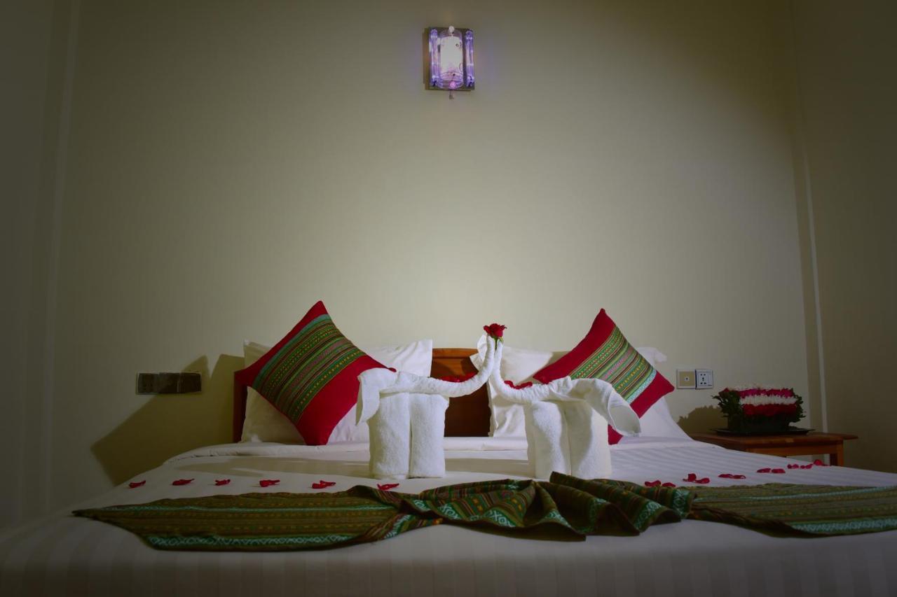 Railroad Hotel Kalaw Esterno foto