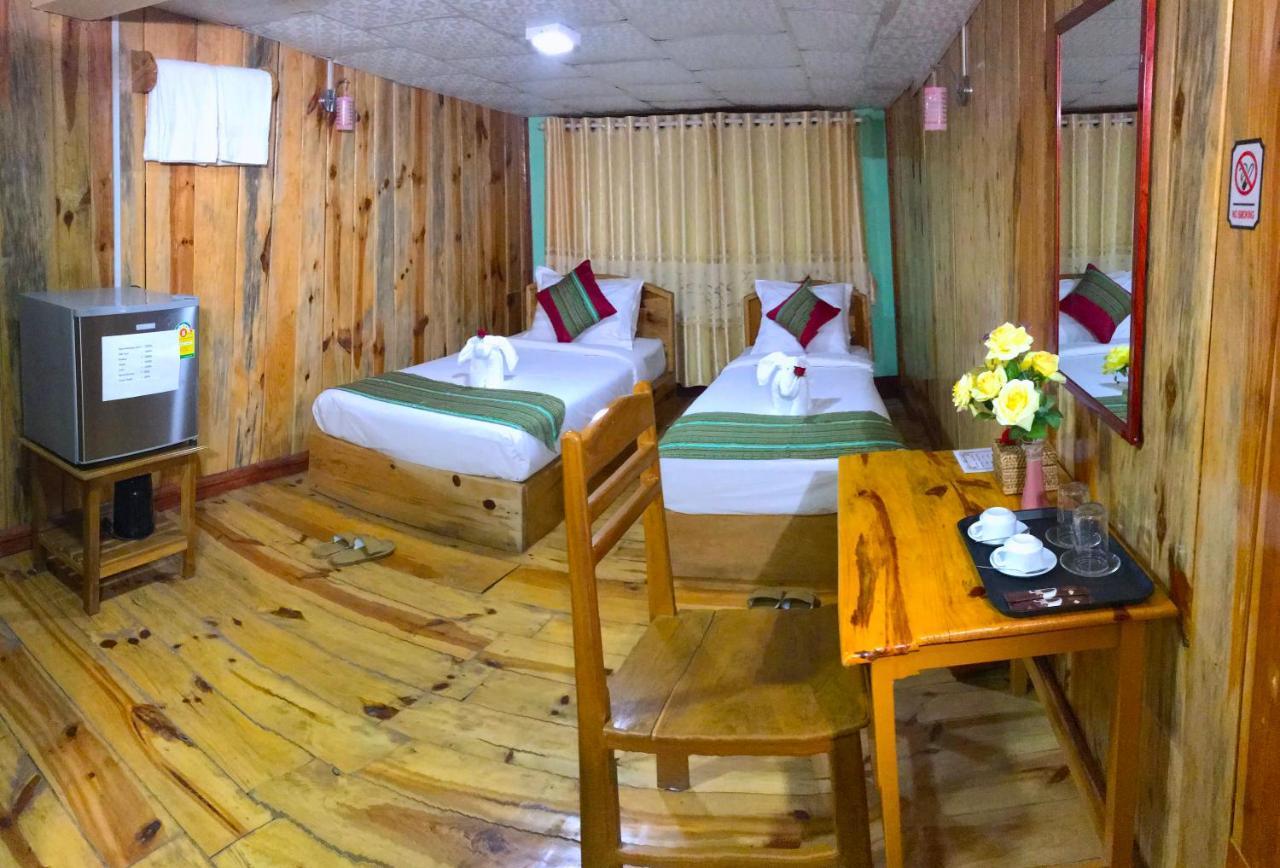 Railroad Hotel Kalaw Esterno foto