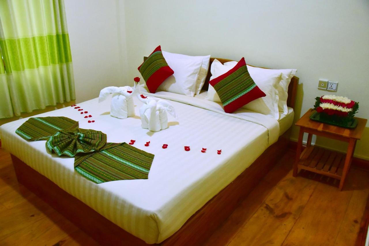 Railroad Hotel Kalaw Esterno foto